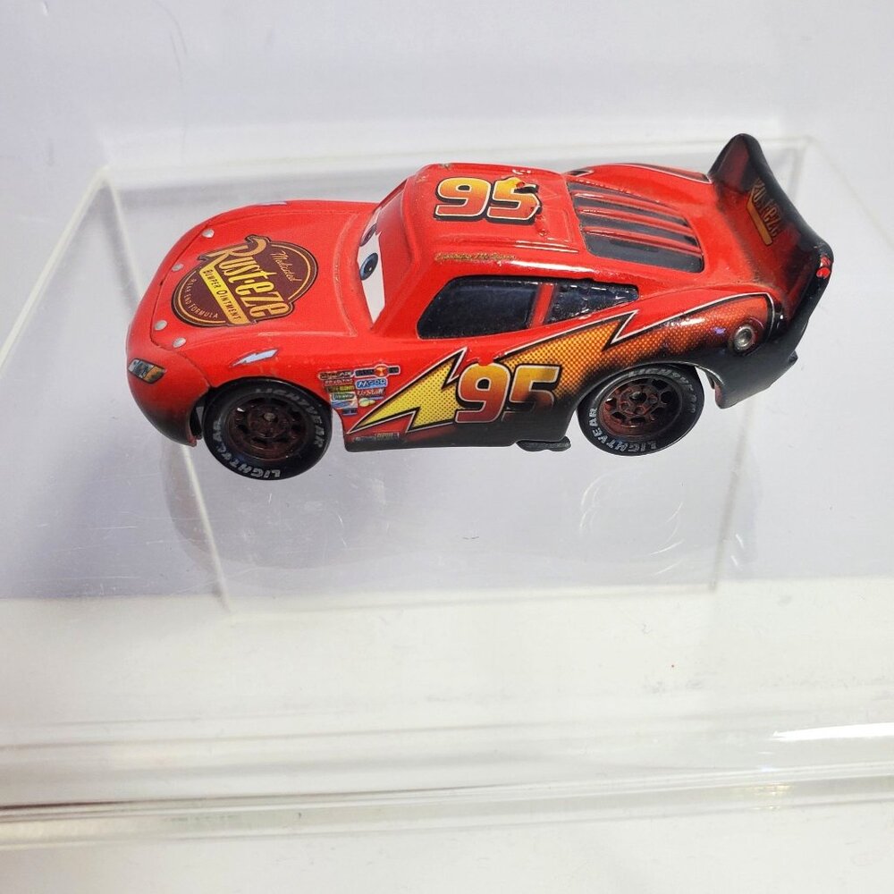 Burnt Lightening McQueen Diecast Disney Pixar Metal Cars Red Racing - Picture 6 of 15